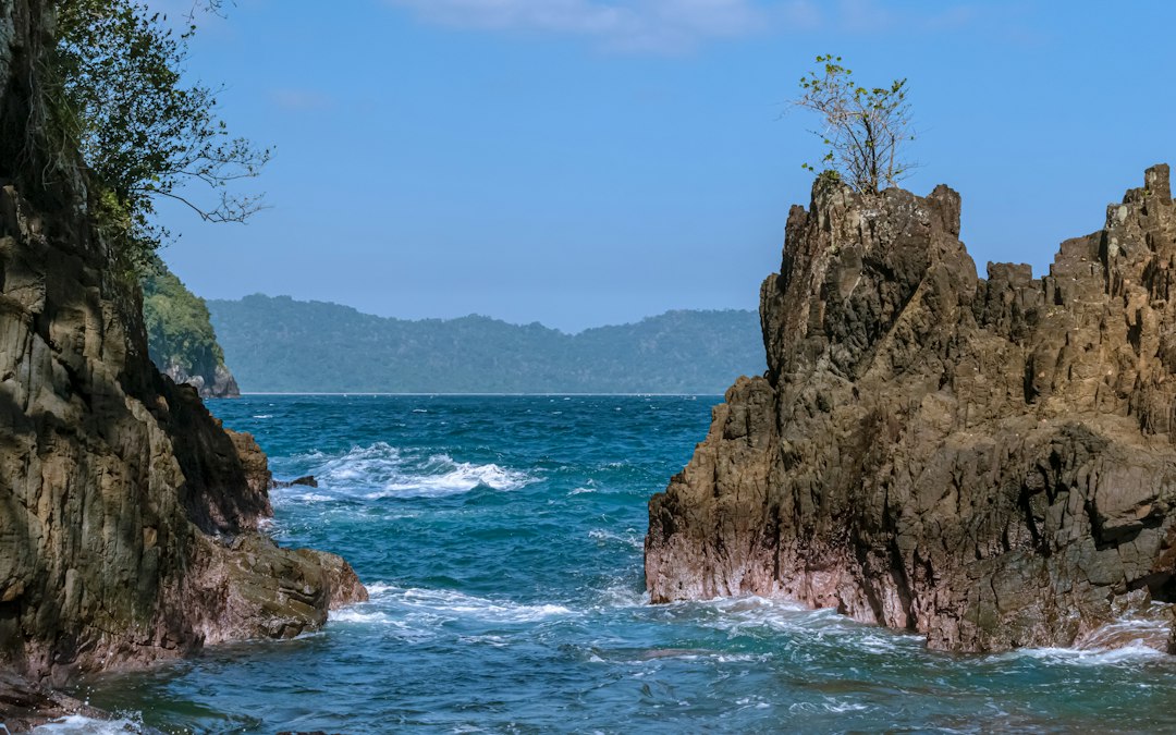 Pantai Pulau Santen